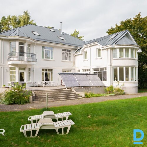 Pārdošanā eleganta savrupmāja ar labiekārtotu, apzaļumotu teritoriju Ventspilī.M Pārdošanā eleganta savrupmāja ar labiekārtotu, apzaļumotu teritoriju Ventspilī.M