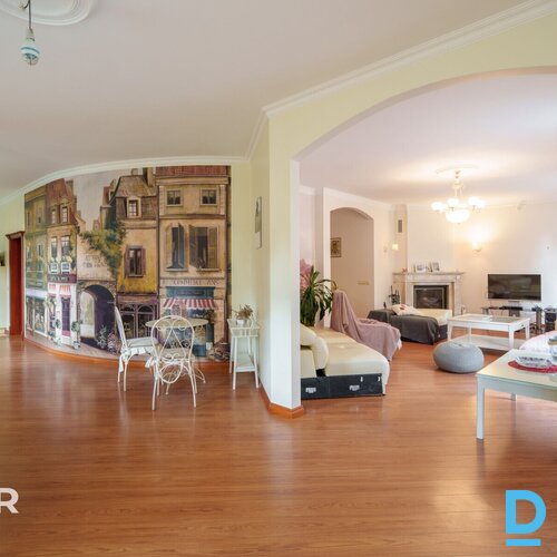 Pārdošanā eleganta savrupmāja ar labiekārtotu, apzaļumotu teritoriju Ventspilī.M Pārdošanā eleganta savrupmāja ar labiekārtotu, apzaļumotu teritoriju Ventspilī.M