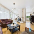 Pārdošanā plaša, mājīga privātmāja ar labiekārtotu teritoriju Sunīšos.Māja celta