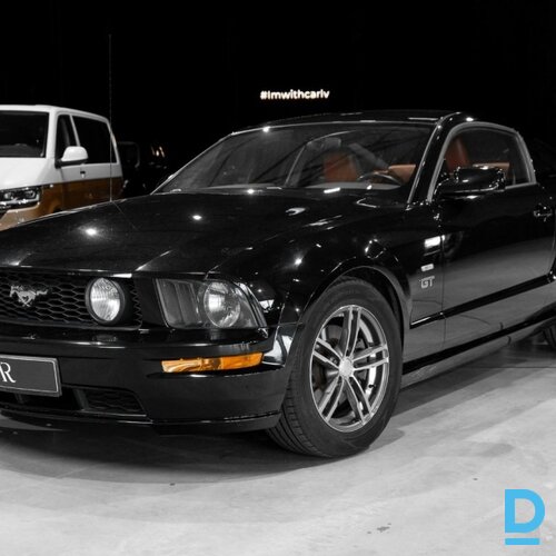 Pārdod Ford Mustang 4.6i, 2005
