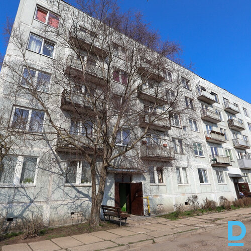 Pārdod dzīvokli Spīdolas iela 10