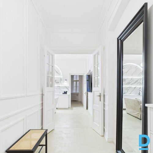 Pārdod dzīvokli Rīga Centrs Brīvības 72