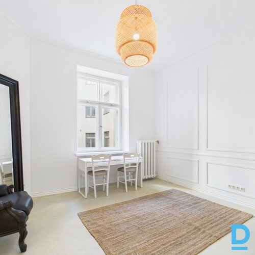 Pārdod dzīvokli Rīga Centrs Brīvības 72