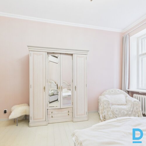 Pārdod dzīvokli Rīga Centrs Brīvības 72