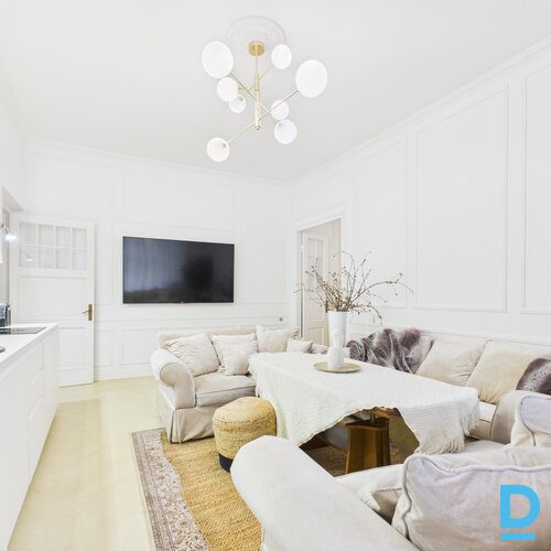 Pārdod dzīvokli Rīga Centrs Brīvības 72