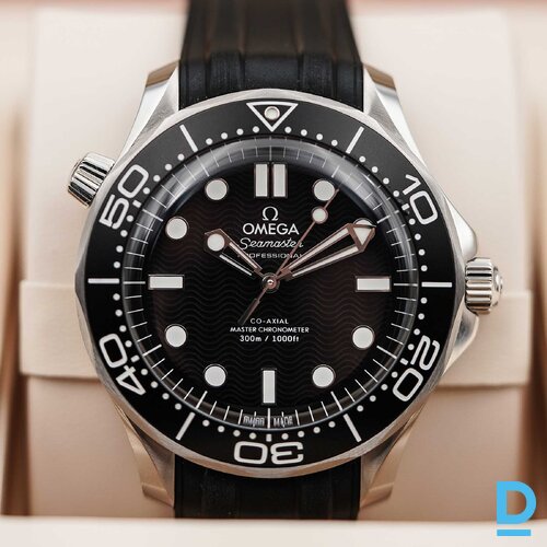Pārdod Omega Seamaster Diver 300M 42 mm Pārdod Omega Seamaster Diver 300M 42 mm
