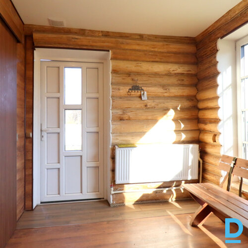 Pārdod māju Sauleskalna iela 2