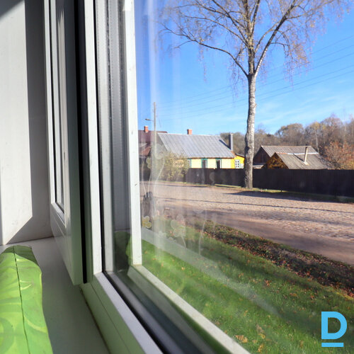 Pārdod māju Sauleskalna iela 2