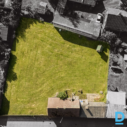 Pārdod zemi Karlīnes iela 21