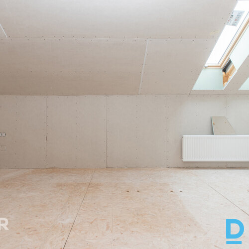 Moderna, kvalitatīva un tikko uzcelta dvīņu māja Dzidriņās.Ēka ir celta un nodot