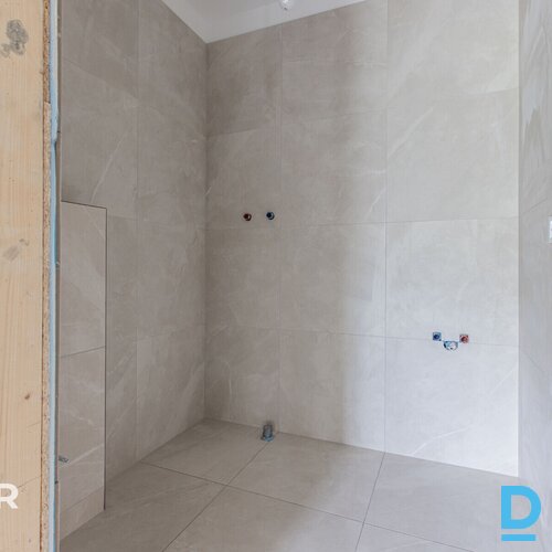 Pārdošanā ergonomiska divstāvu māja ar 5 istabām un iekoptu teritoriju Dzidriņās