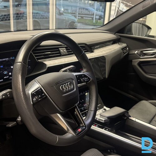 Pārdod Audi E-Tron 55 sportback Quattro S-Line, 2021 Pārdod Audi E-Tron 55 sportback Quattro S-Line, 2021