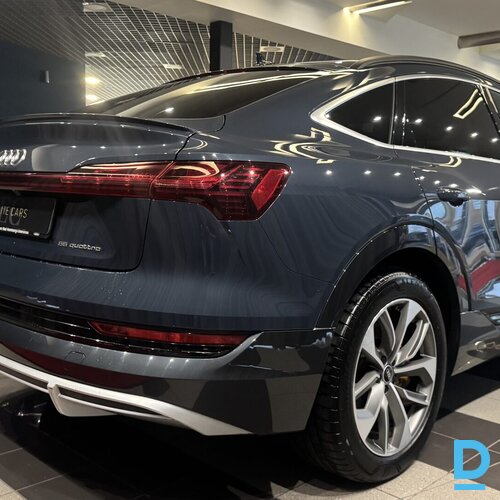 Pārdod Audi E-Tron 55 sportback Quattro S-Line, 2021 Pārdod Audi E-Tron 55 sportback Quattro S-Line, 2021