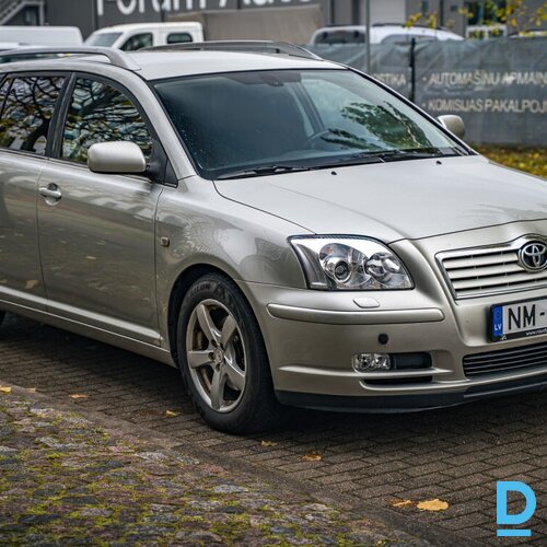 Pārdod Toyota Avensis 2.0i, 2003