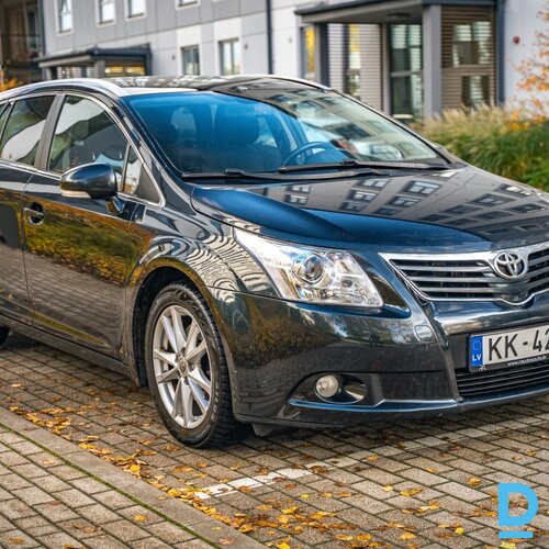 Pārdod Toyota Avensis 2.2d, 2011