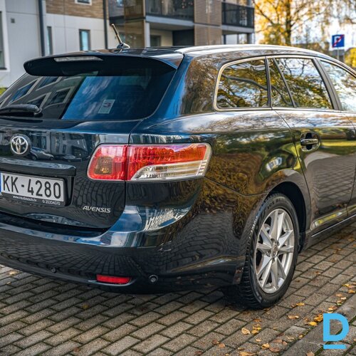 Pārdod Toyota Avensis 2.2d, 2011
