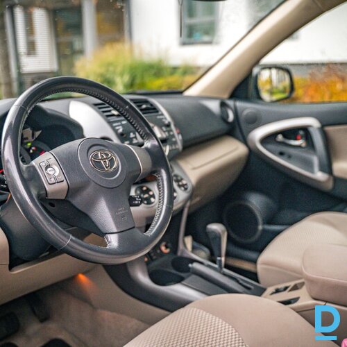 Pārdod Toyota Rav 4 2.0 benzīns/gāze, 2007
