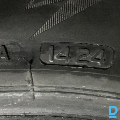 Pārdod Ziemas riepas Bridgestone Blizzak LM005 285/40R21