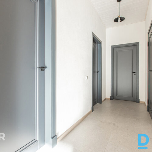 Pārdod pilnīgi jaunu, šogad celtu māju Garkalnē priežu mežāPiedāvājumā pilnīgi j