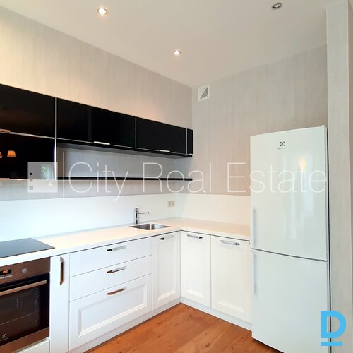 Pārdod dzīvokli Jūrmalā