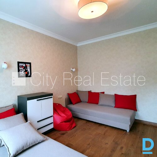 Pārdod dzīvokli Jūrmalā