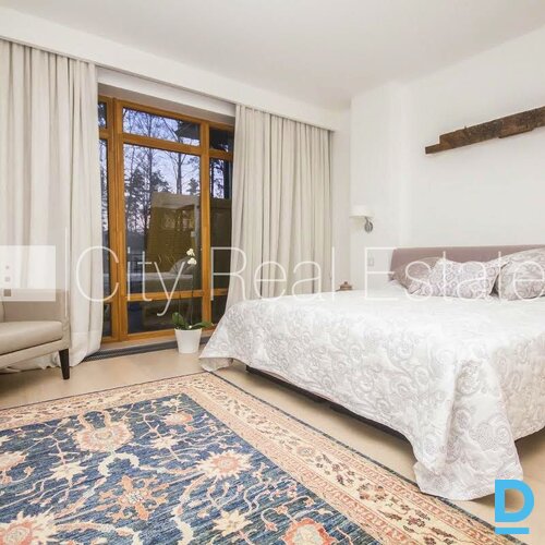 Pārdod māju Jūrmalā