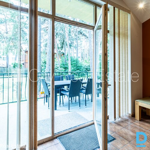 Pārdod māju Jūrmalā