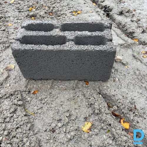 Pārdod granīta drupināto šķembu blokus