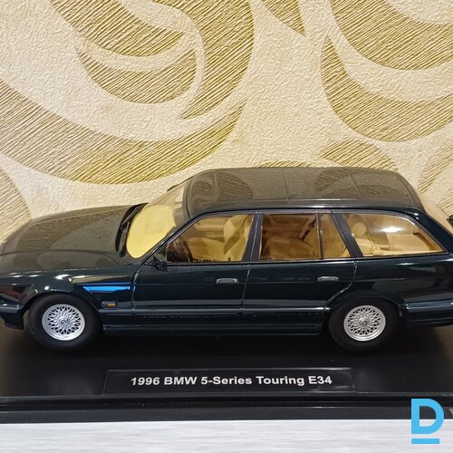 BMW E34 Touring modelis