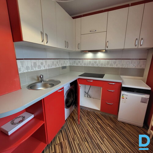 Pārdod dzīvokli Višku 7, 46m², 2 ist.