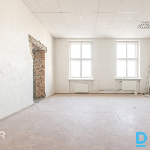 Lielisks investīciju objekts pašā Jelgavas sirdī.Iespēja iegādāties dzīvokļus sk