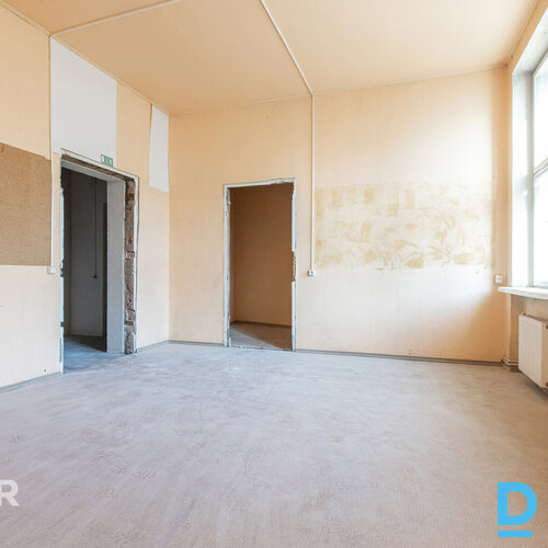 Lielisks investīciju objekts pašā Jelgavas sirdī.Iespēja iegādāties dzīvokļus sk