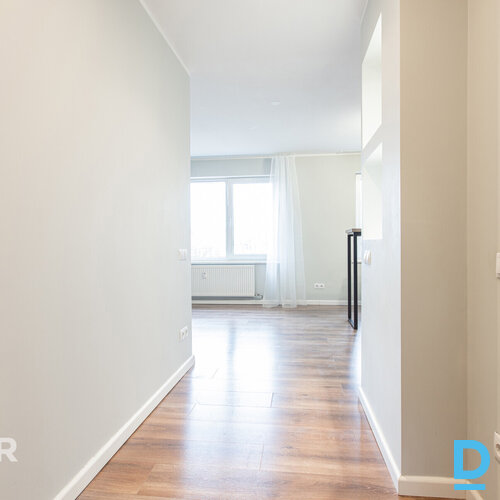 Pārdošanā gaišs un pilnībā atjaunots vienistabas dzīvoklis renovētā mājā Sarkand Pārdošanā gaišs un pilnībā atjaunots vienistabas dzīvoklis renovētā mājā Sarkand