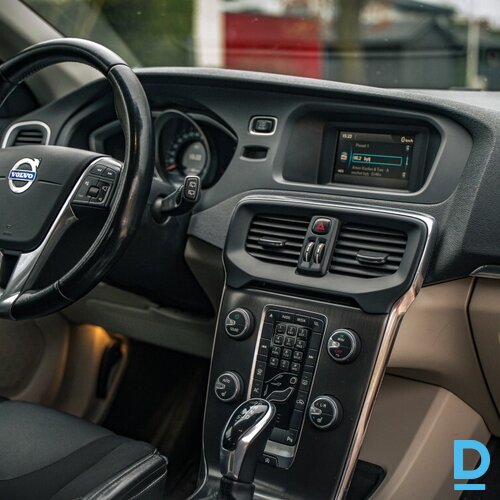 Pārdod Volvo V40 1.6d, 2014 Pārdod Volvo V40 1.6d, 2014