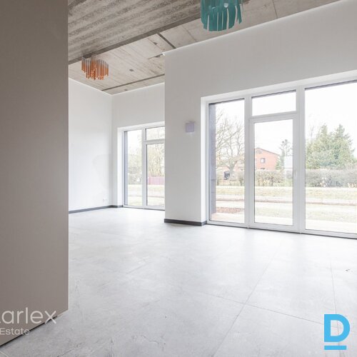 Pilna apdare - 4 istabu townhouse māja Mārupes vidū ar terasi un balkoniem, sava zaļā zona Pilna apdare - 4 istabu townhouse māja Mārupes vidū ar terasi un balkoniem, sava zaļā zona