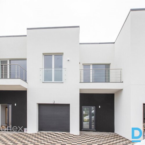 Pilna apdare - 4 istabu townhouse māja Mārupes vidū ar terasi un balkoniem, sava zaļā zona Pilna apdare - 4 istabu townhouse māja Mārupes vidū ar terasi un balkoniem, sava zaļā zona