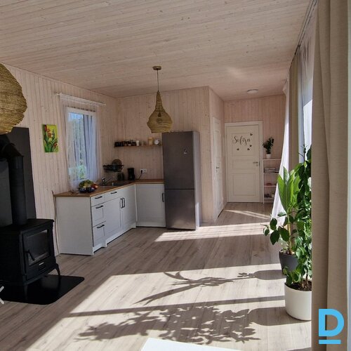 Tiek pārdots skaists, sakopts īpašums Ādažos 200 m no Gaujas!