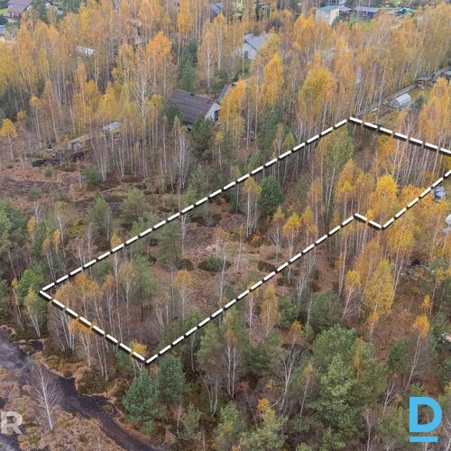 Īpašums 2217 m² platībā atrodasmierīgā, zaļā apkaimē ar ērtu piekļuviOlaines un 