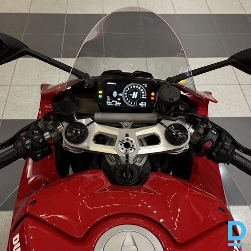 Pārdod Ducati Panigale V4 motociklu, 1100 cm³, 2022 Pārdod Ducati Panigale V4 motociklu, 1100 cm³, 2022
