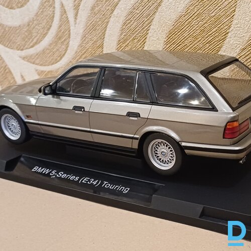 BMW E34 Touring modelis
