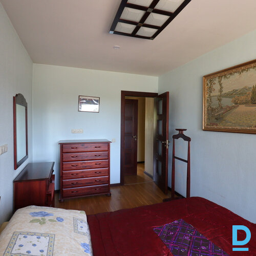 Pārdod dzīvokli Rīgas iela 18