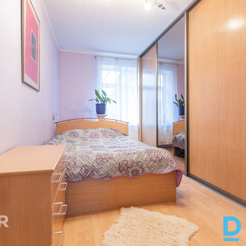 Pārdošanā mājīgs un plašs 3 istabu dzīvoklis pirmskara laika ēkā Ģertrūdes ielā Pārdošanā mājīgs un plašs 3 istabu dzīvoklis pirmskara laika ēkā Ģertrūdes ielā