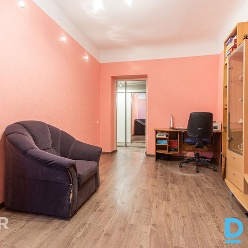 Pārdošanā mājīgs un plašs 3 istabu dzīvoklis pirmskara laika ēkā Ģertrūdes ielā Pārdošanā mājīgs un plašs 3 istabu dzīvoklis pirmskara laika ēkā Ģertrūdes ielā