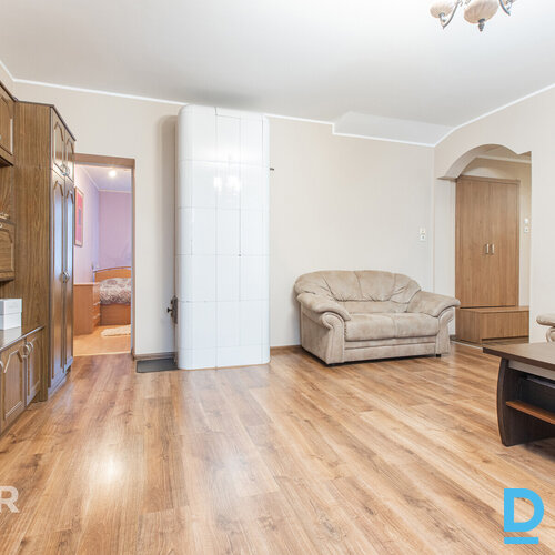 Pārdošanā mājīgs un plašs 3 istabu dzīvoklis pirmskara laika ēkā Ģertrūdes ielā Pārdošanā mājīgs un plašs 3 istabu dzīvoklis pirmskara laika ēkā Ģertrūdes ielā