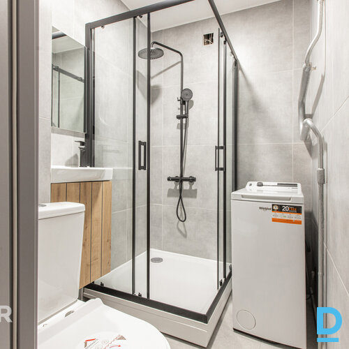 Dzīvoklis tikko pēc kapitalā remonta  Dzīvoklis atrodas Hruščova laika ēkas 4. s