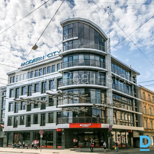 Izīrē komerctelpas Rīgā