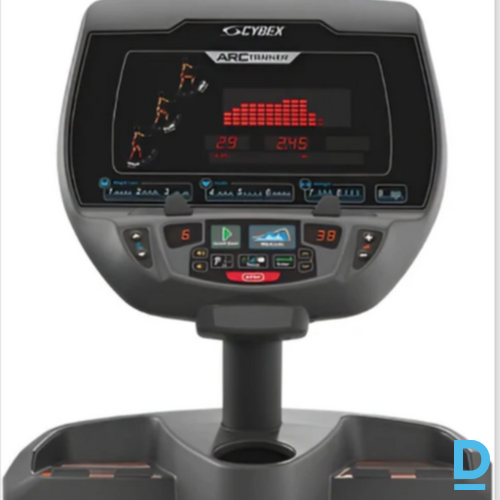 Pārdodu profesionālo Cybex 625AT Arc Trainer kardio trenažieri