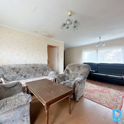 Pārdod māju Ziles iela 36