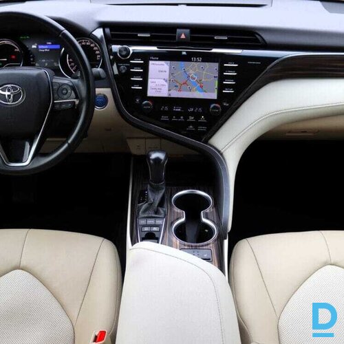Pārdod Toyota Camry Hybrid Premium 2.5, 2019 Pārdod Toyota Camry Hybrid Premium 2.5, 2019
