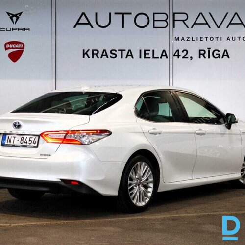 Pārdod Toyota Camry Hybrid Premium 2.5, 2019 Pārdod Toyota Camry Hybrid Premium 2.5, 2019